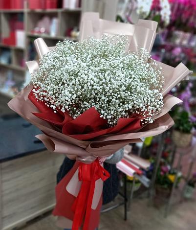 Букет цветов из: Гипсофила в Жирекене