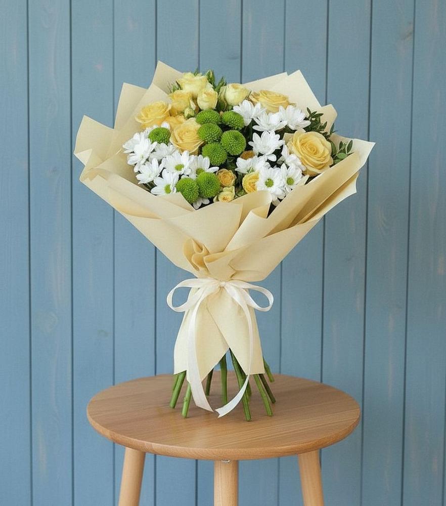 Букет цветов из: Хризантемы и Розы в Жирекене