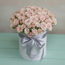 Цветочная композиция из Розы в шляпной коробке в Жирекене