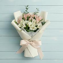 Букет цветов из:  Альстромерии #REPLACE_PRED# Жирекене