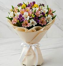 Букет цветов из:  Альстромерии в Жирекене