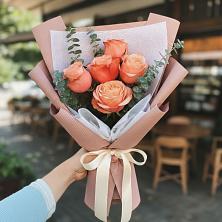 Букет цветов из:  Розы в Жирекене