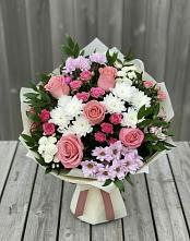 Букет цветов из:  Альстромерии, Гвоздики, Розы и Хризантемы в Жирекене