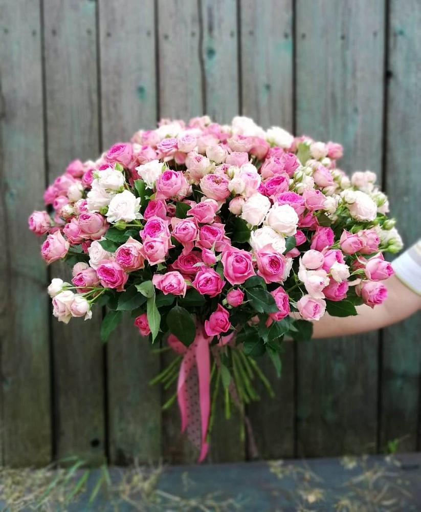 Букет Розовые кустовые розы Натали и Лав Лидия в Жирекене