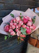 Букет цветов из:  Розы #REPLACE_PRED# Жирекене