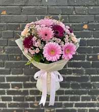 Букет цветов из:  Герберы и Хризантемы #REPLACE_PRED# Жирекене