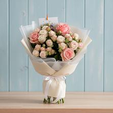 Букет цветов из:  Розы в Жирекене