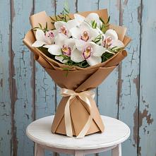 Букет цветов из:  Орхидеи и Розы в Жирекене